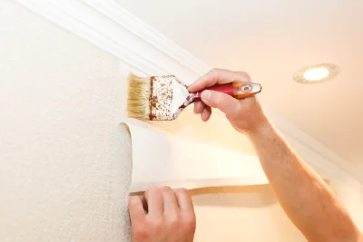 Pose de papier peint à Bras — revêtements muraux et toiles de verre